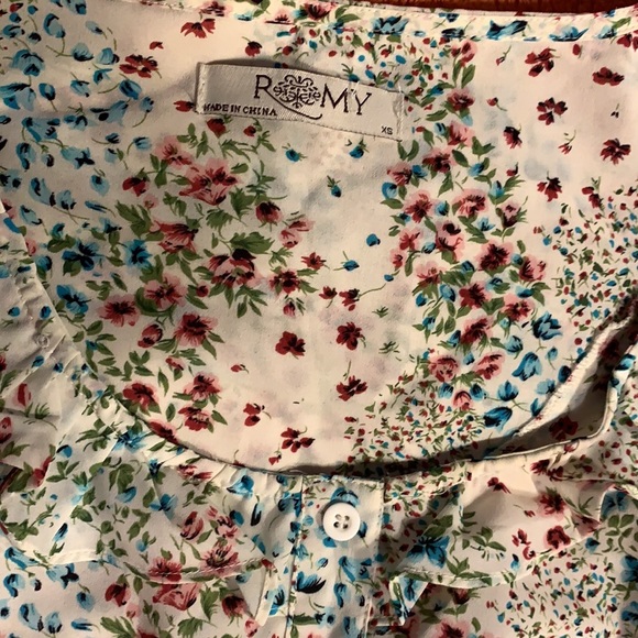 Romy Floral Sleeveless Blouse Buttons, lace, elastic waistband SZ XS - Picture 3 of 8